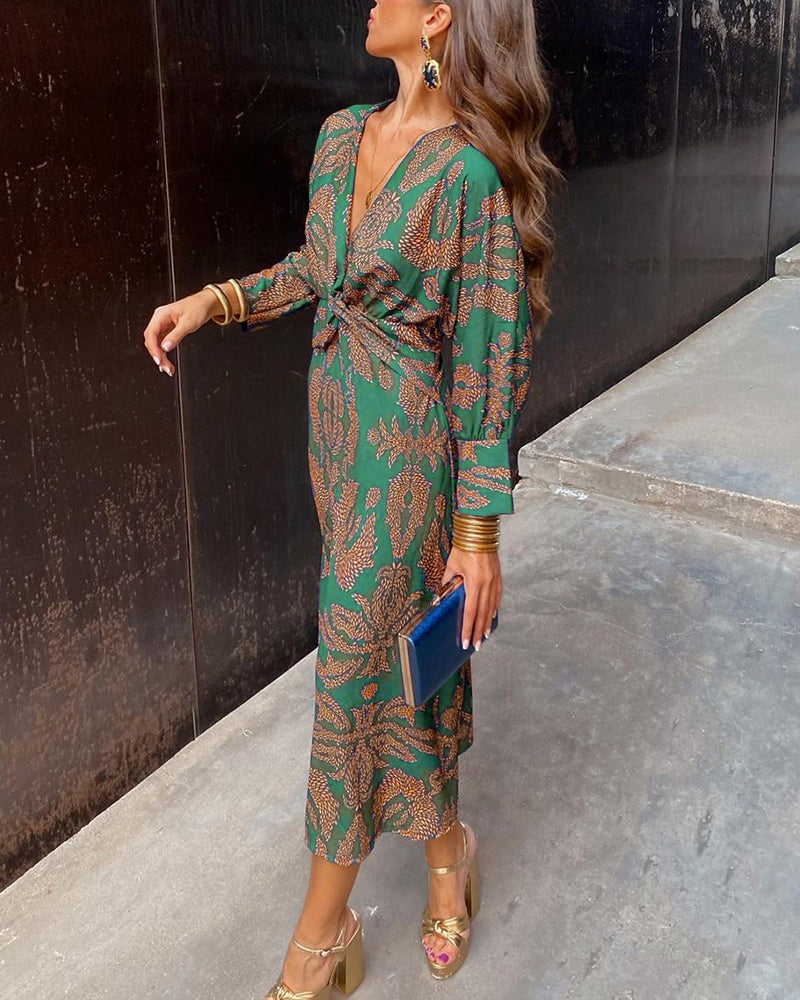 Isabella | Elegant midi dress with sophisticated print